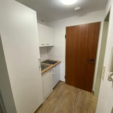 1 Zimmer City Mit Balkon *