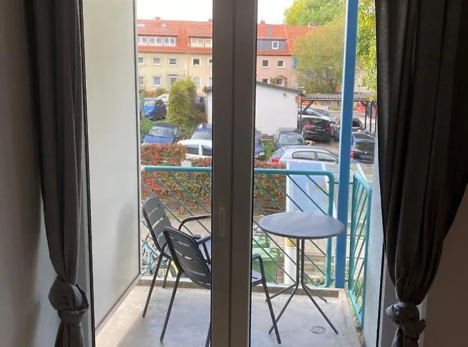 Apartment 1 Zimmer City Mit Balkon