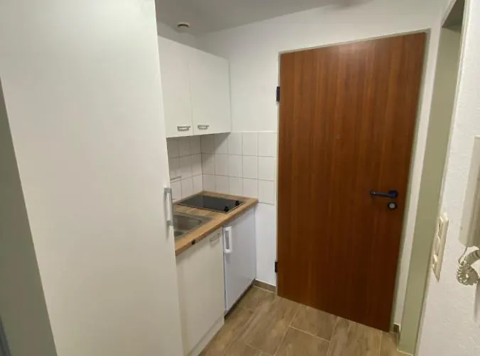 1 Zimmer City Mit Balkon *